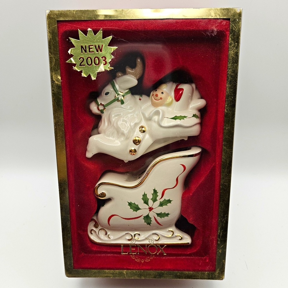 Lenox Holiday Stackable Reindeer & Sleigh Salt & Pepper Shakers 2003 6238638